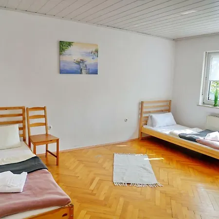 Apartment Sunnyhome Burgweinting Regensburg